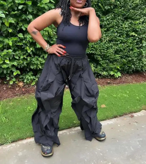 Elegant Women's Cargo Pants with Patchwork Lace and Pleated Waistband, Trendy Drawstring Design for Commuting