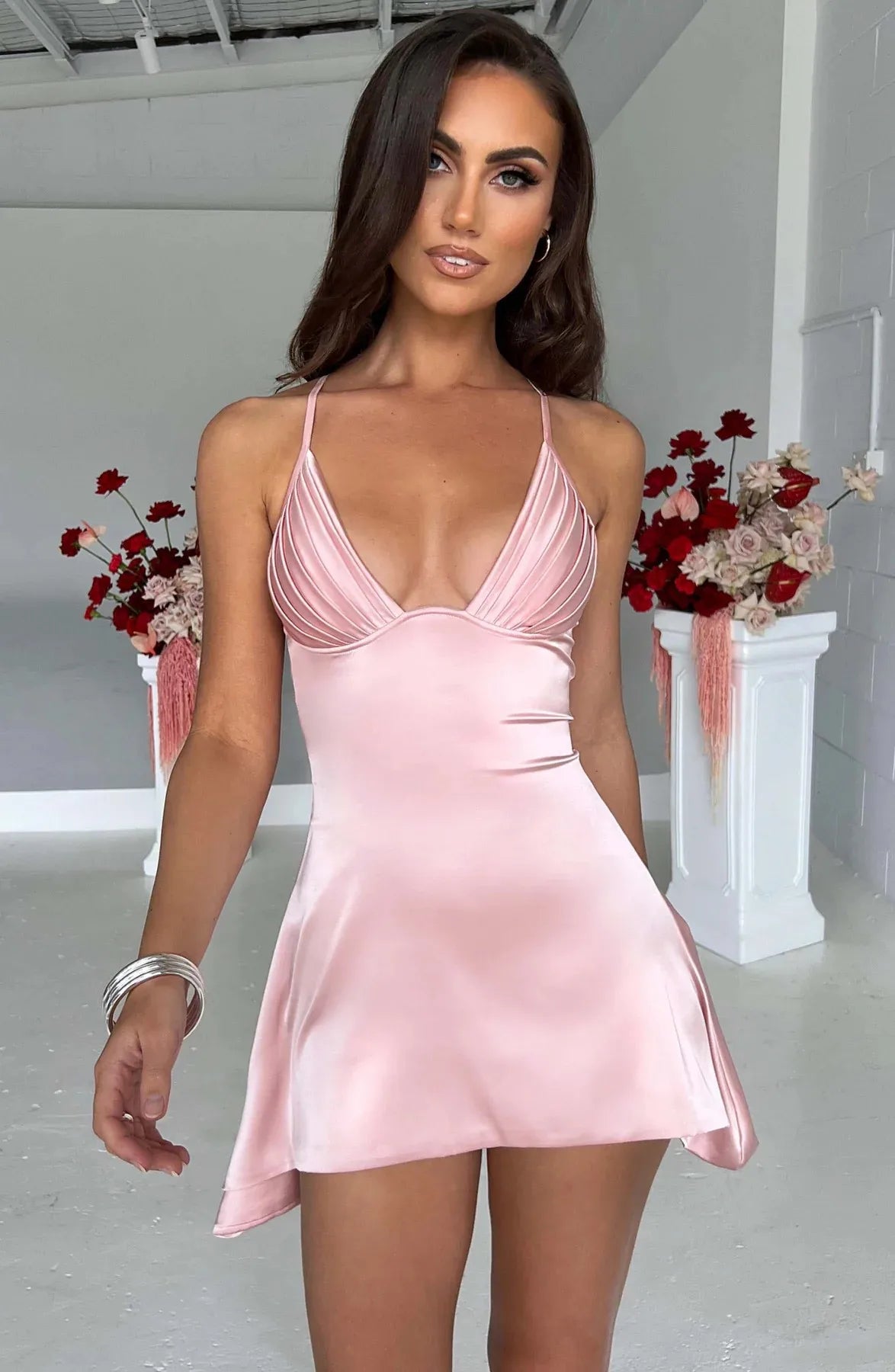 Sophisticated Women's V-Neck Backless Halter Mini Dress - Solid Color, Modern Cross-Border Fashion for Summer 2025