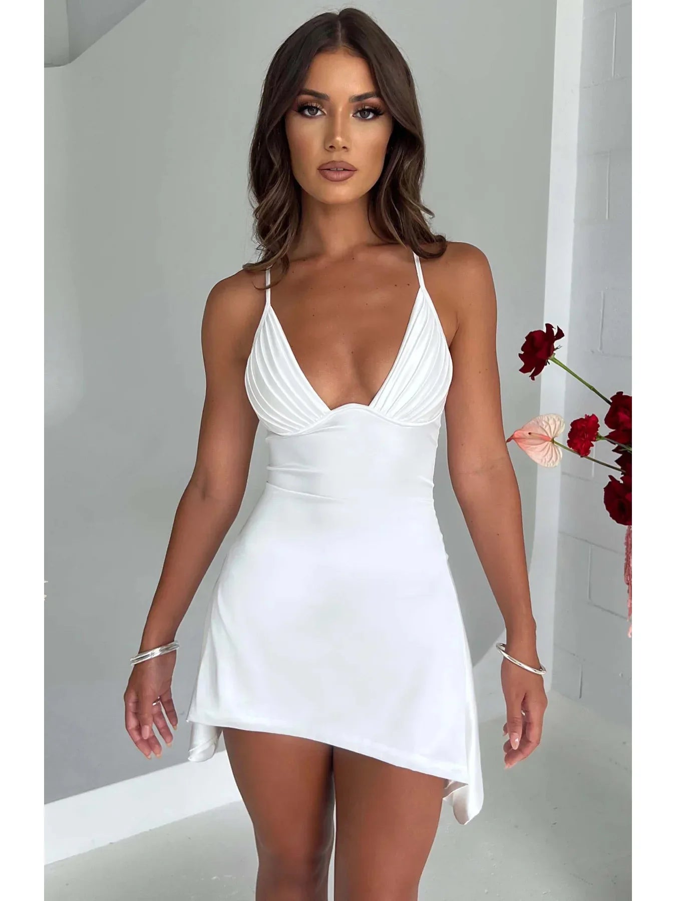 Sophisticated Women's V-Neck Backless Halter Mini Dress - Solid Color, Modern Cross-Border Fashion for Summer 2025